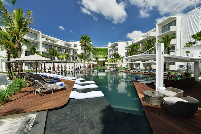 Main Pool & Pool Bar (2) - dream phuket hotel & spa review