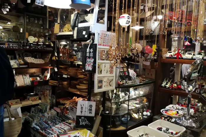 antique-shimo shimokitazawa shopping tokyo